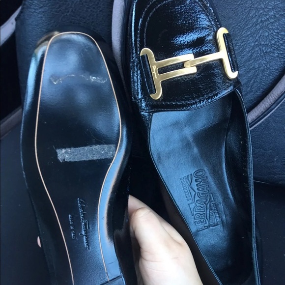 Salvatore Ferragamo black flats - Picture 2 of 3
